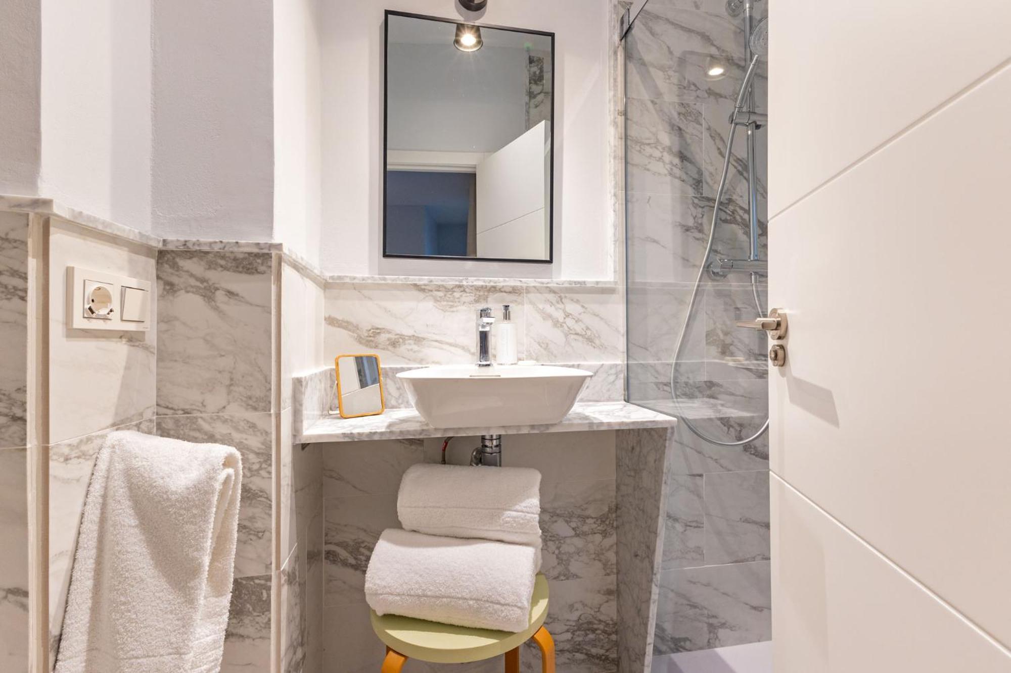 Angeles 6- Giralda Luxury By Valcambre Apartment